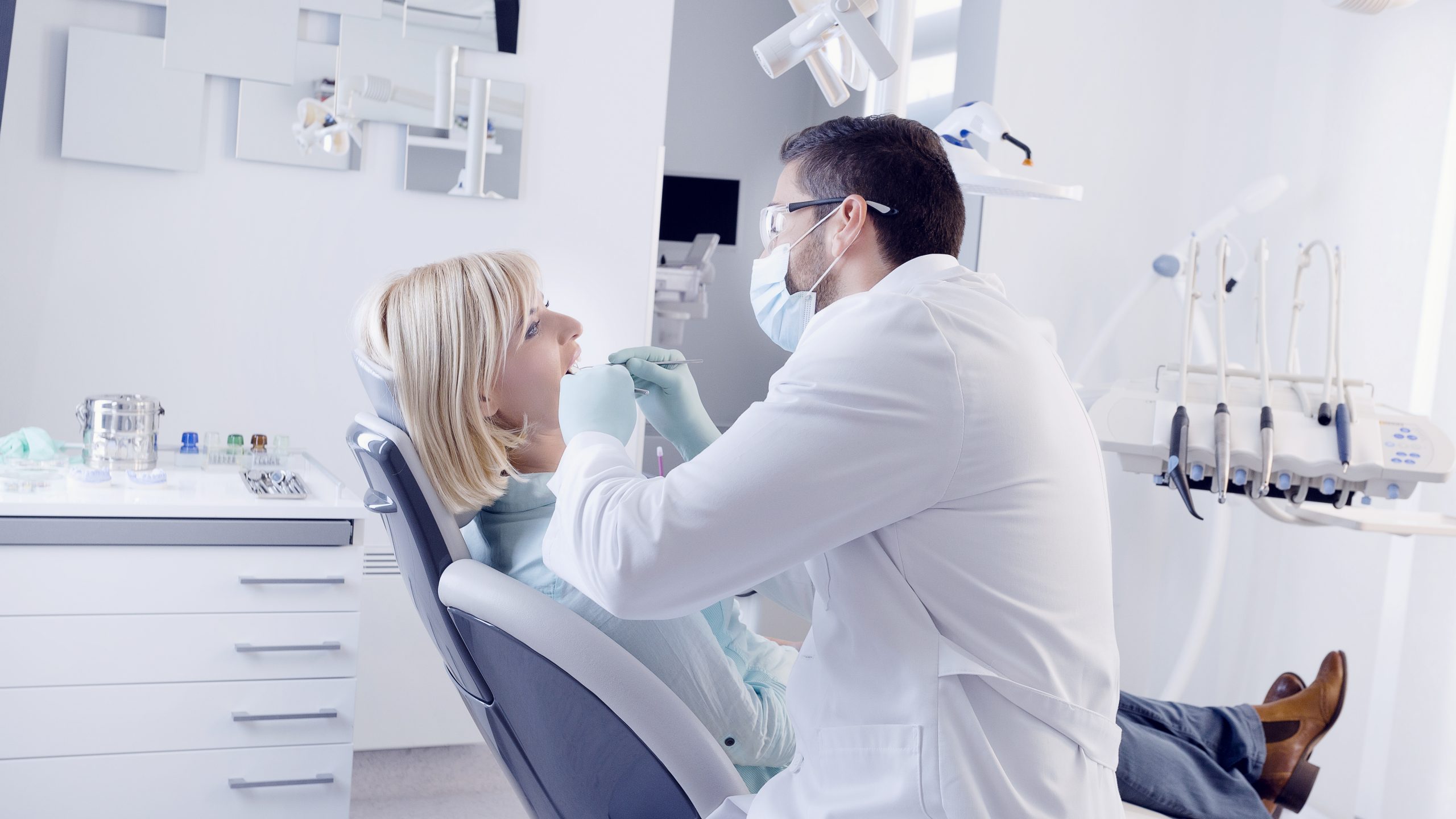 Dentist in Monmouth, ME